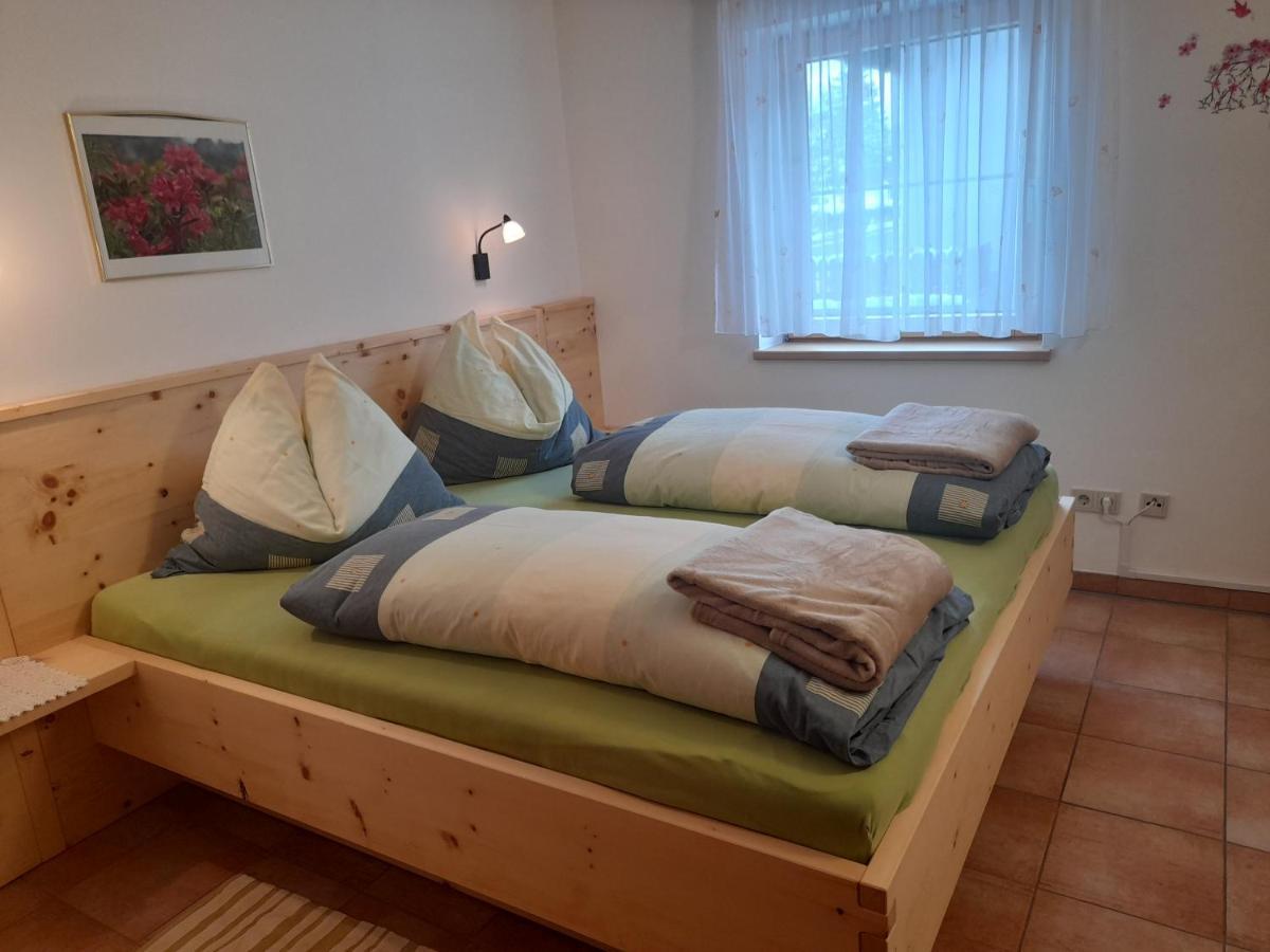 Zitas Ferienwohnung Reisach エクステリア 写真